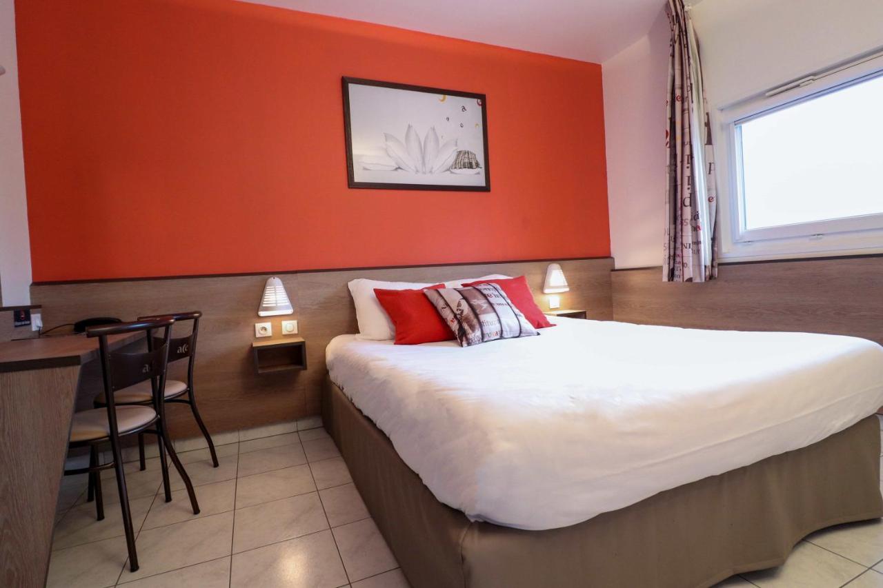 ACE Hôtel Travel Athée sur Cher Esterno foto